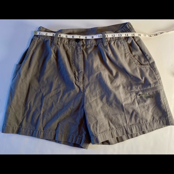Woolrich Womens Grey Taupe Cargo Shorts Size 14P 30 High-Rise 6” I 100% Cotton - Picture 8 of 16